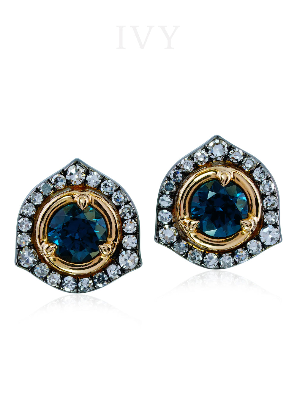 Color change Garnets and diamonds earrings