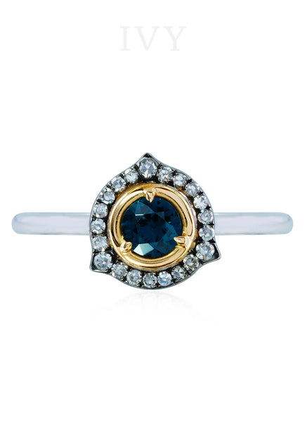 Color-change Garnet and diamonds ring